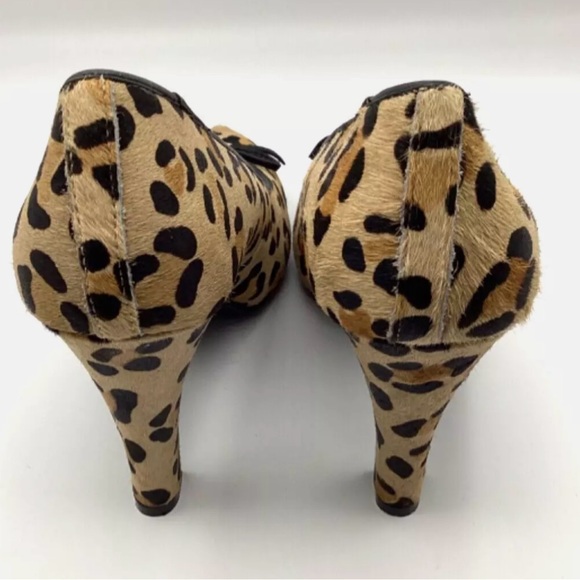 TopShop  Size 8  EUC Cheetah Printed Leather Ponytail High Heel Shoes (0411) - Picture 6 of 7